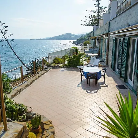 Dream By The Sea
